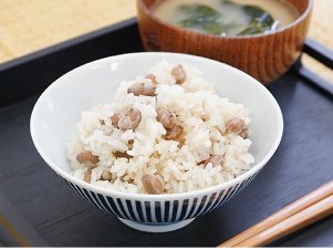 《レシピ》煎り大豆を使ったシンプル、楽々「豆ごはん」